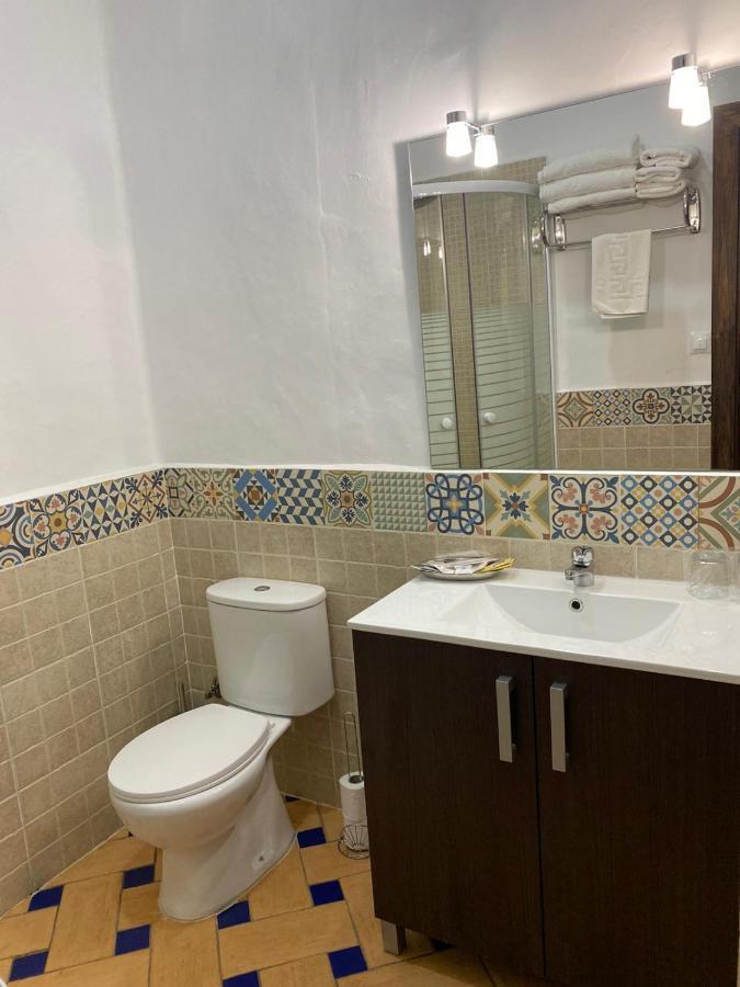 Apartamentos Turisticos - Hostal Los Alisos Aliseda 외부 사진