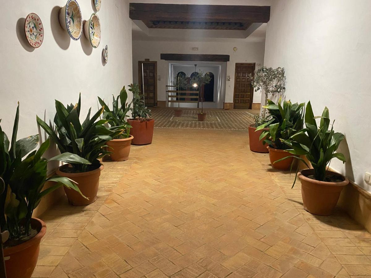 Apartamentos Turisticos - Hostal Los Alisos Aliseda 외부 사진