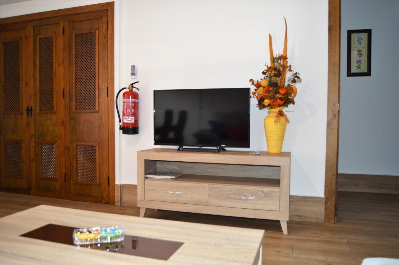 Apartamentos Turisticos - Hostal Los Alisos Aliseda 외부 사진