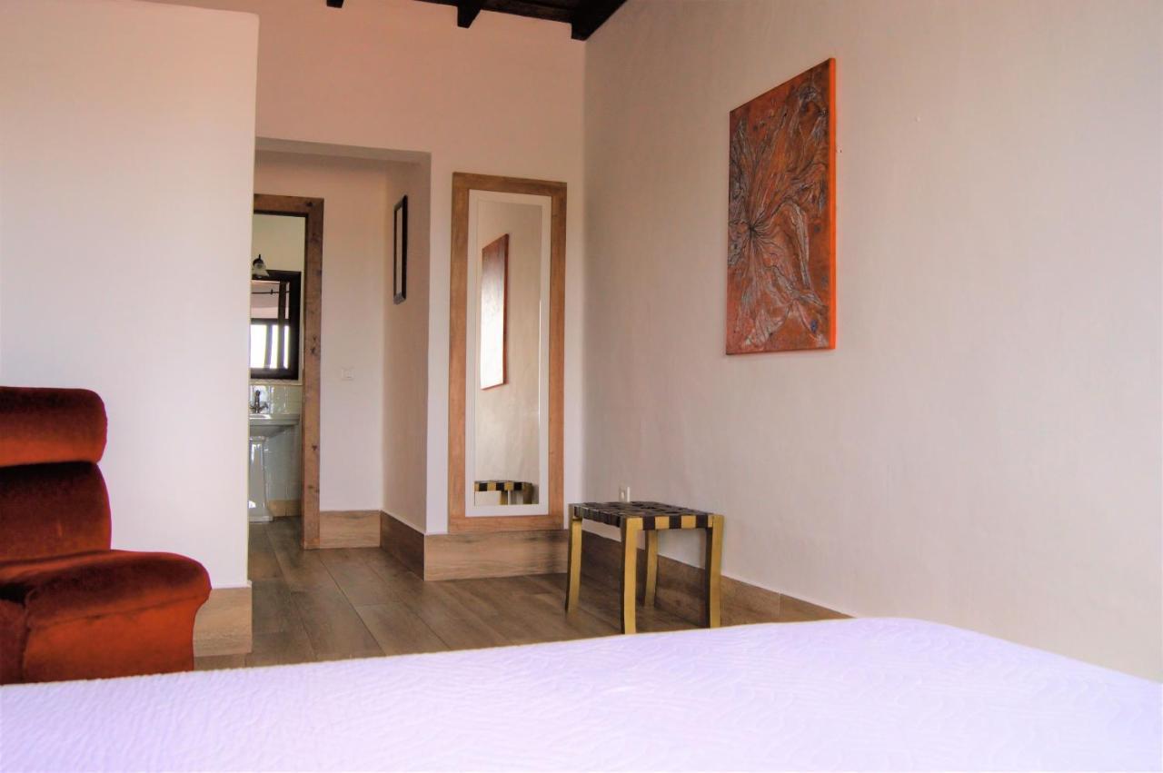 Apartamentos Turisticos - Hostal Los Alisos Aliseda 외부 사진