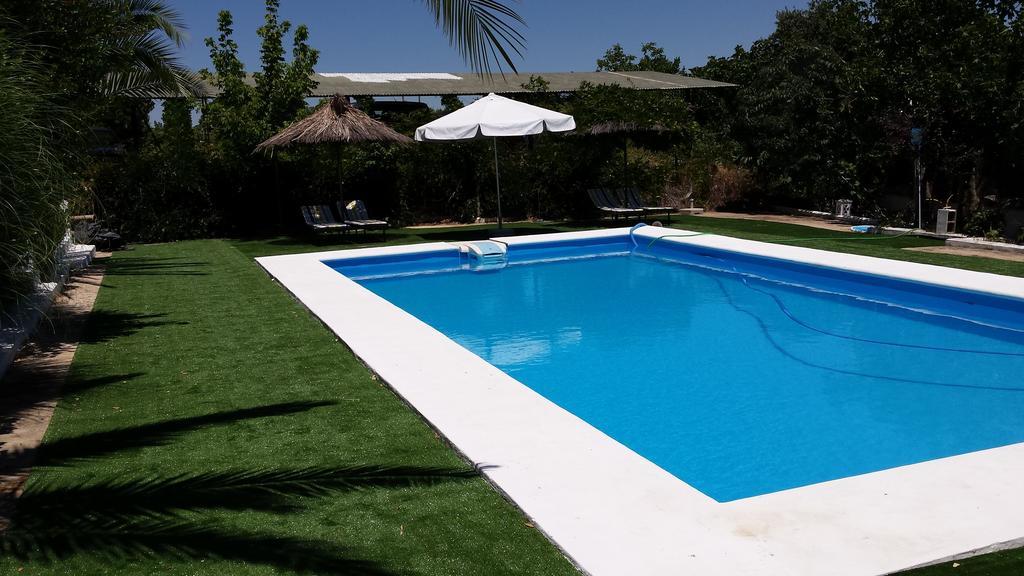 Apartamentos Turisticos - Hostal Los Alisos Aliseda 외부 사진